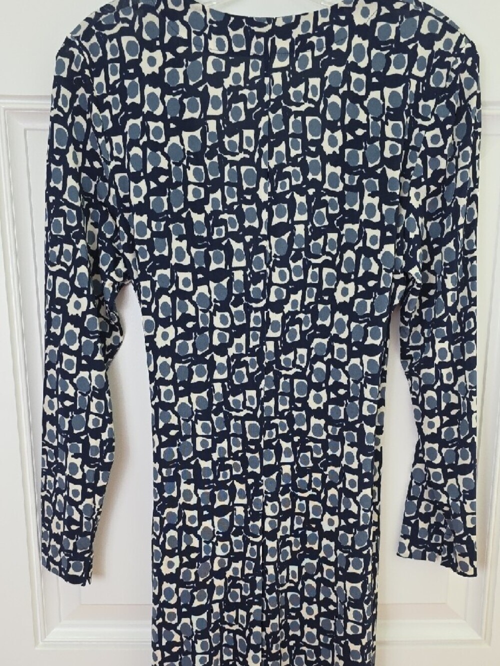 AGO e FILO Navy and White Geometric Long-Sleeve Wrap Dress.  Size 42 - Picture 10 of 14